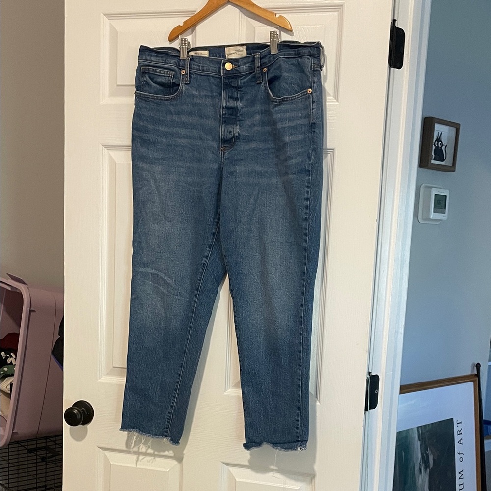 Universal Thread Blue Ankle Jeans